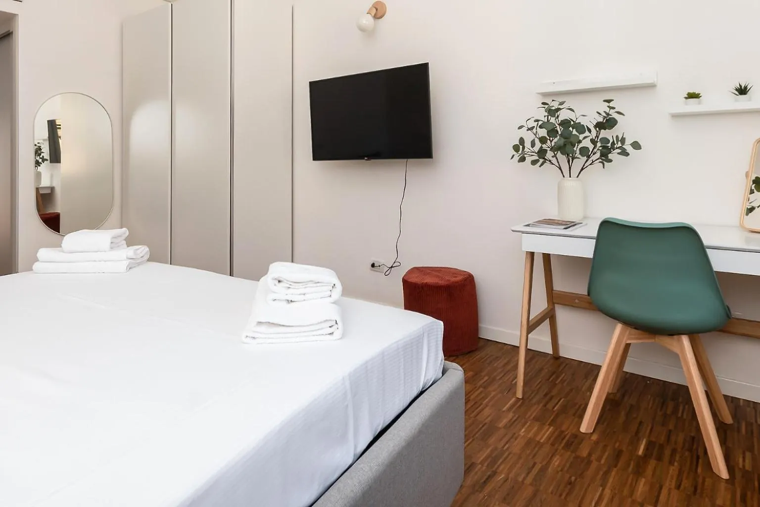Bocconi District Suite, Milan Apartment